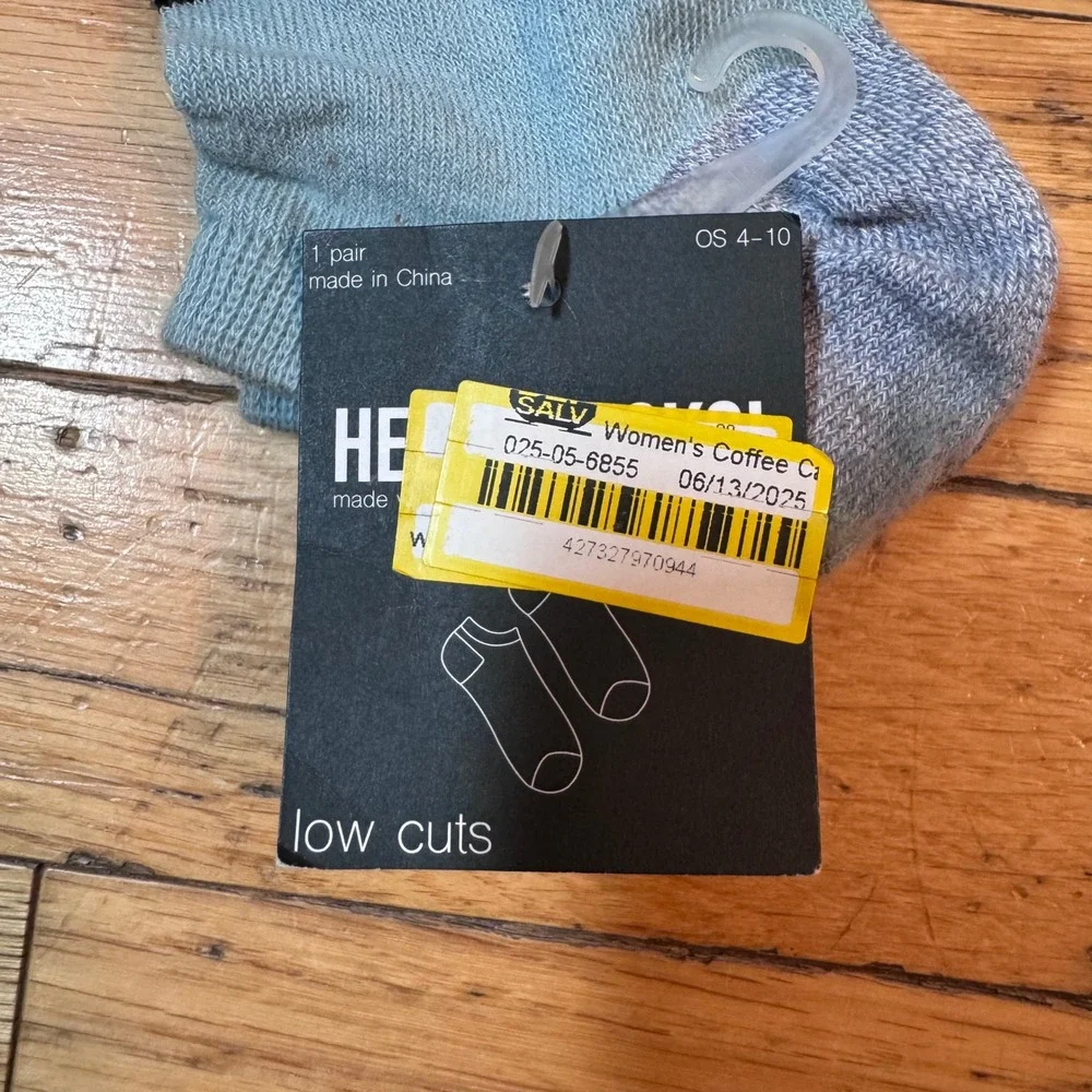 Target Women Low Cut Ankle Socks Blue Cat Coffee Cup Graphic 1 Pair OS 4-10
